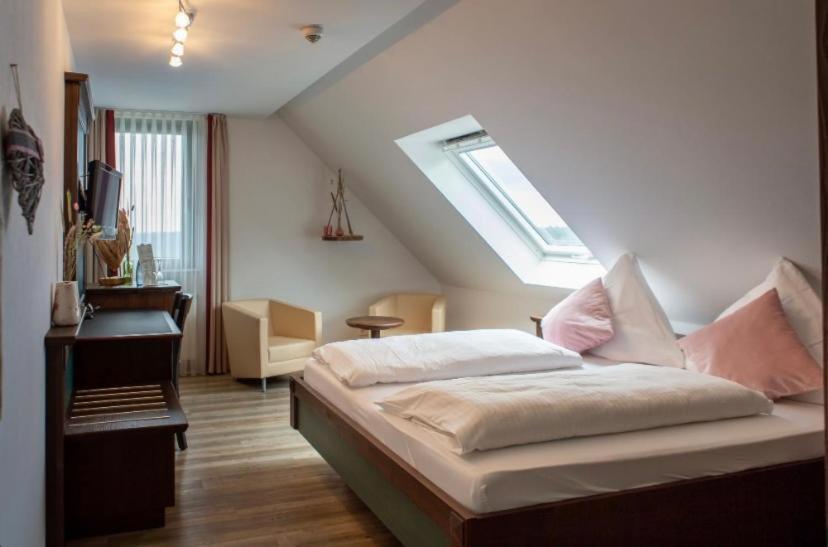 Hotel Restaurant Auerhahn บาดวิลด์บาด ภายนอก รูปภาพ