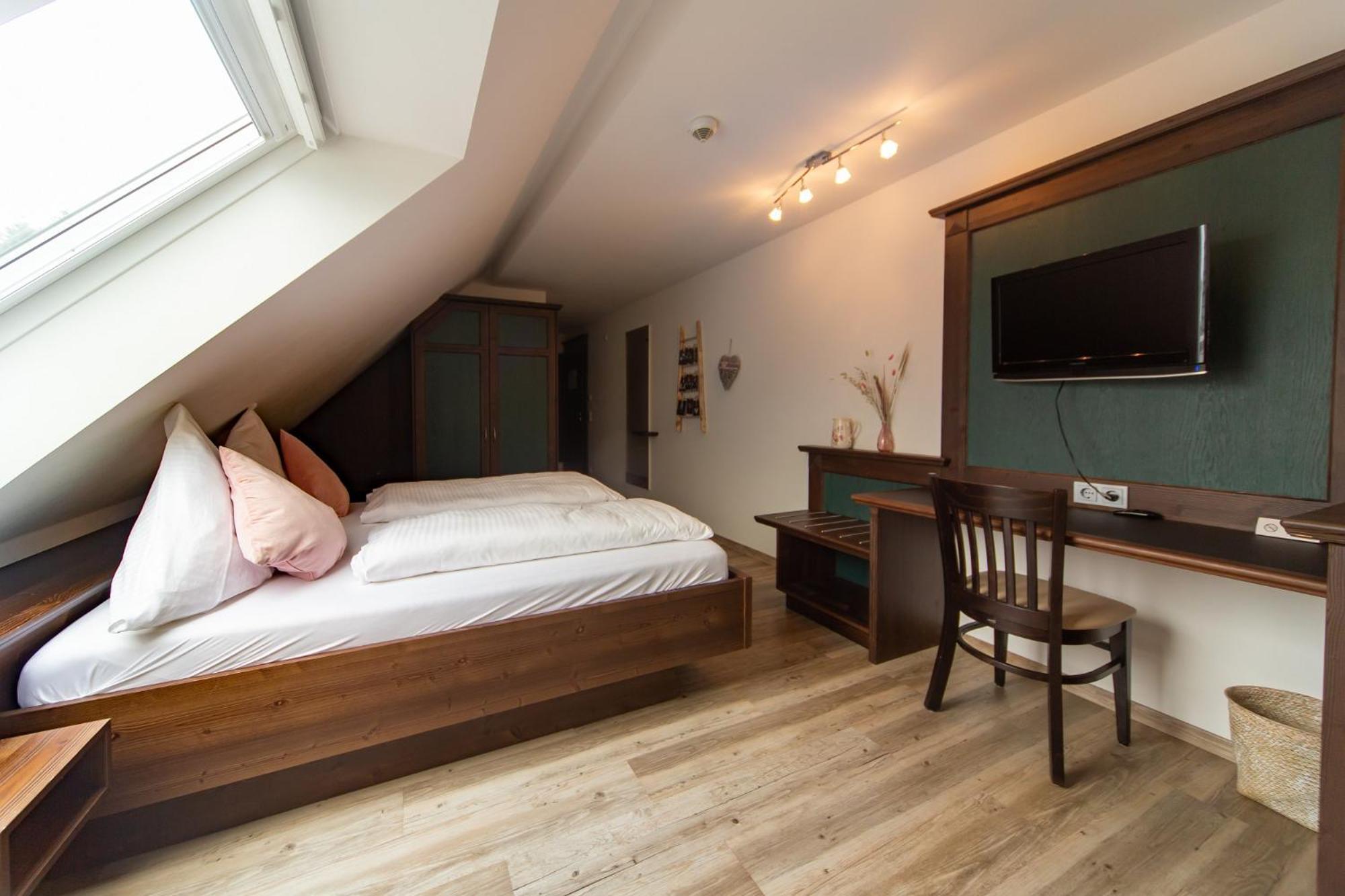 Hotel Restaurant Auerhahn บาดวิลด์บาด ภายนอก รูปภาพ