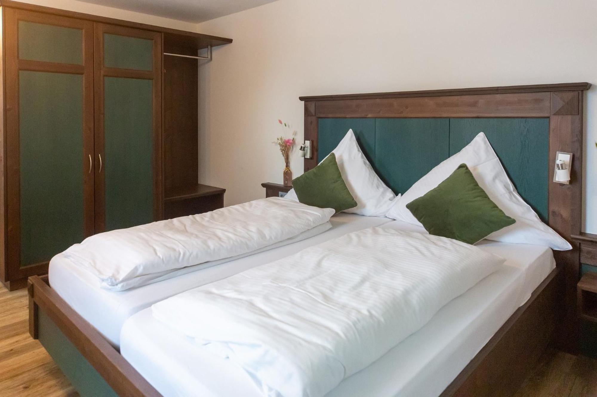 Hotel Restaurant Auerhahn บาดวิลด์บาด ภายนอก รูปภาพ